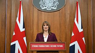 Die britische Finanzministerin Rachel Reeves muss womöglich die Steuern erhöhen.