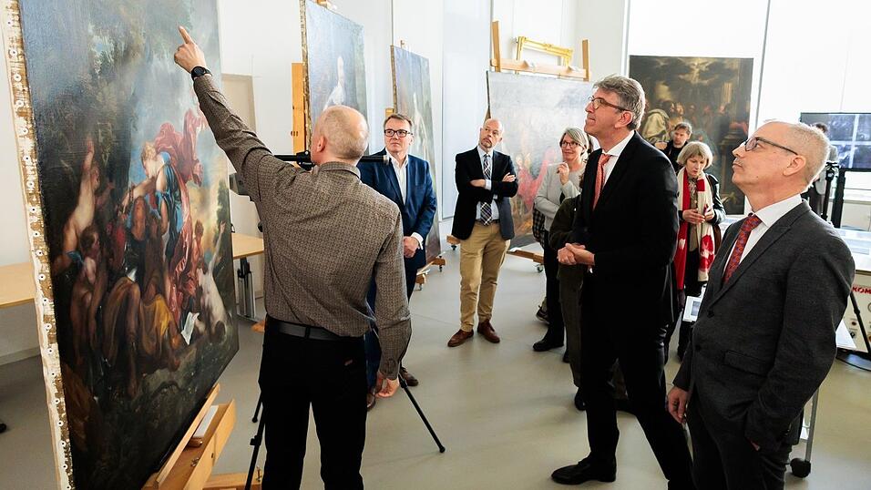 Weimer informierte sich bei einem Besuch der Stiftung Preußische Schlösser und Gärten. Weimer informierte sich bei einem Besuch der Stiftung Preußische Schlösser und Gärten.