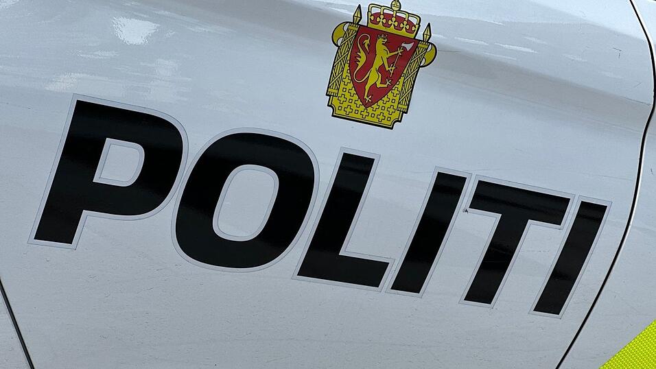 Die drei Männer starben nach Polizeiangaben noch an der Unfallstelle. (Symbolbild) Die drei Männer starben nach Polizeiangaben noch an der Unfallstelle. (Symbolbild)