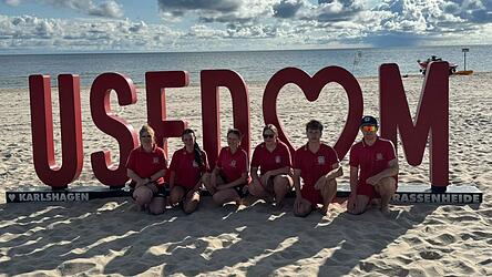 Sorgten auf Usedom f&uuml;r die Sicherheit: Leonie Schmid, Lena Ernst, Emilia Ring, Amelie Berger, Michael Schwarz, Simon Rie&szlig; (v.l.)