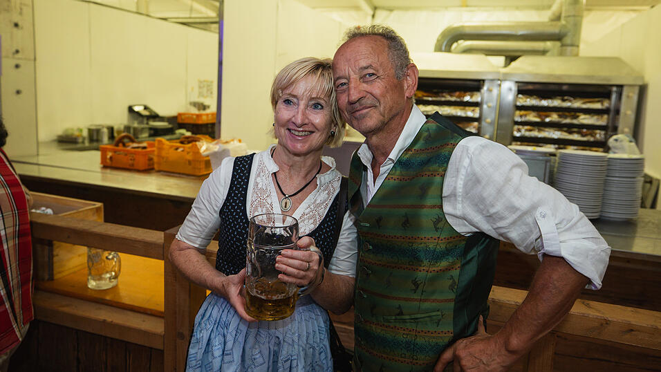 Die Partybilder vom Sonntag, 18. August, aus dem Festzelt Weckmann. Die Partybilder vom Sonntag, 18. August, aus dem Festzelt Weckmann.