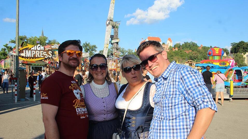 So schön war der Sonntag auf der Bartlmädult in Landshut. So schön war der Sonntag auf der Bartlmädult in Landshut.