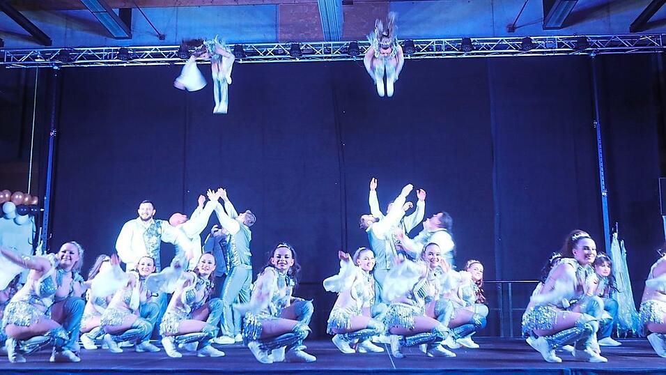 Showfunken Taufkirchen und ihr neues Programm.