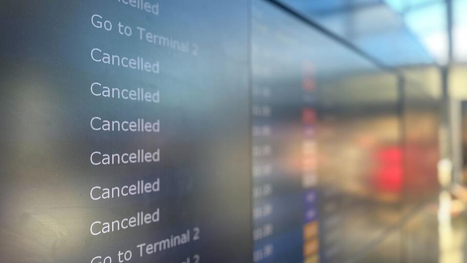 Drohnen legen Flughafen in Kopenhagen lahm Drohnen legen Flughafen in Kopenhagen lahm