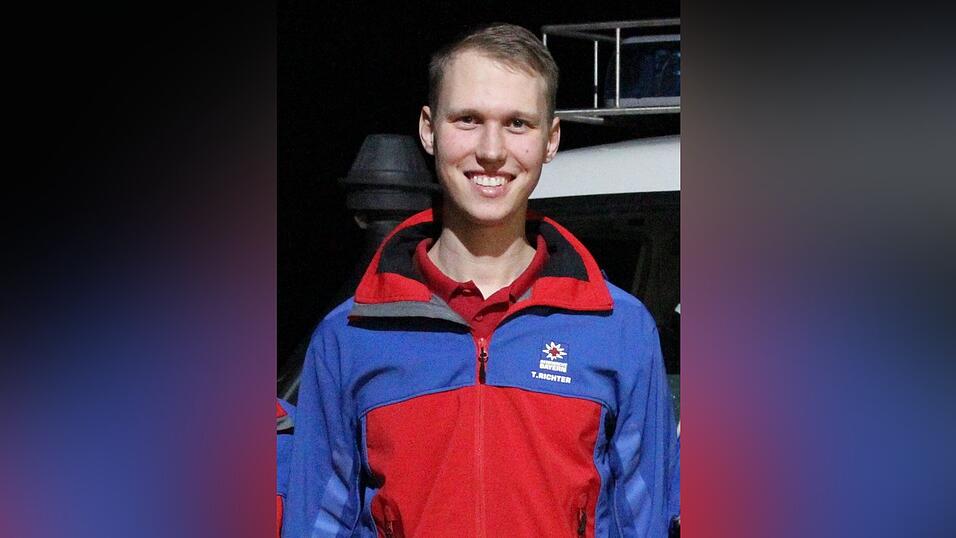Von Beruf Notfallsanitäter beim BRK, im Ehrenamt bei der Bergwacht: Menschen zu helfen liegt Tobias Richter am Herzen. Von Beruf Notfallsanitäter beim BRK, im Ehrenamt bei der Bergwacht: Menschen zu helfen liegt Tobias Richter am Herzen.