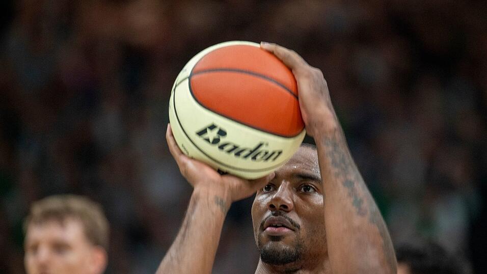 Isiaha Mike war im Spiel gegen Bonn Top-Scorer der Bayern. Isiaha Mike war im Spiel gegen Bonn Top-Scorer der Bayern.