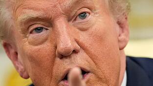 Donald Trump ist erbost dar&uuml;ber, dass Nato-Partner seinen Iran-Krieg nicht st&auml;rker unterst&uuml;tzen. Nun will er Konsequenzen pr&uuml;fen. (Archivbild)