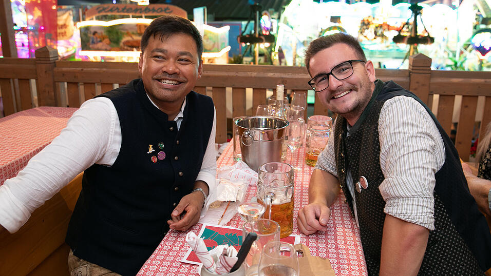Die Partybilder vom Freitag, 15. August, aus dem Festzelt Krönner. Die Partybilder vom Freitag, 15. August, aus dem Festzelt Krönner.