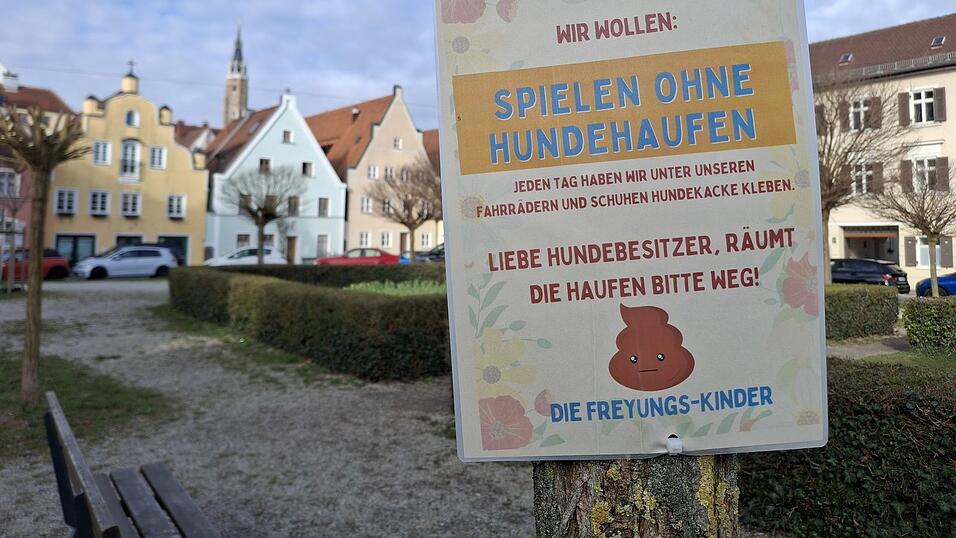 Tafeln wie diese finden sich aktuell in der Freyung.