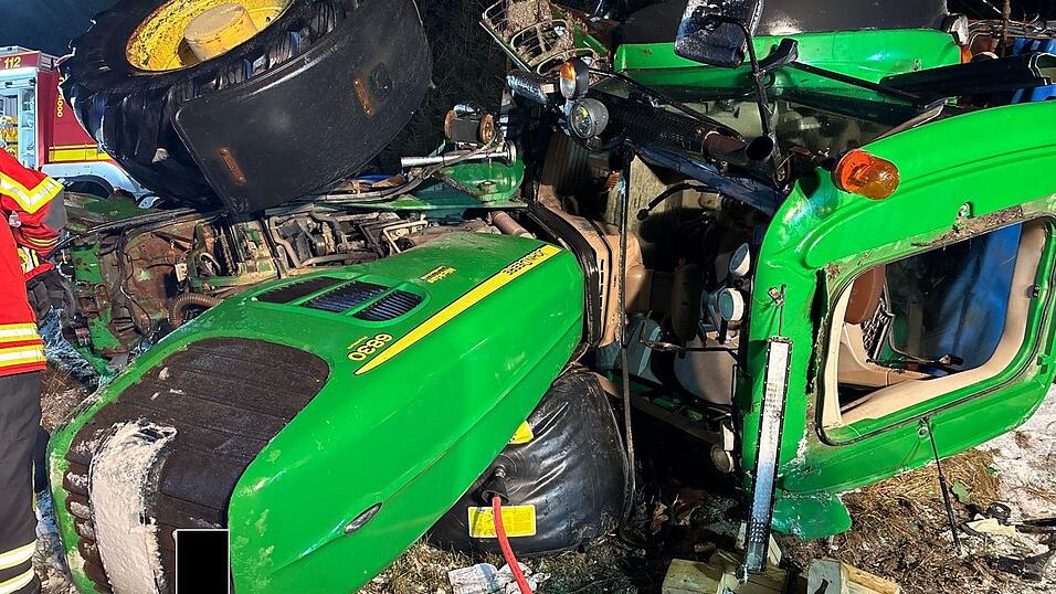 Der junge Mann war vermutlich für Winterdienstarbeiten unterwegs. Der junge Mann war vermutlich für Winterdienstarbeiten unterwegs.