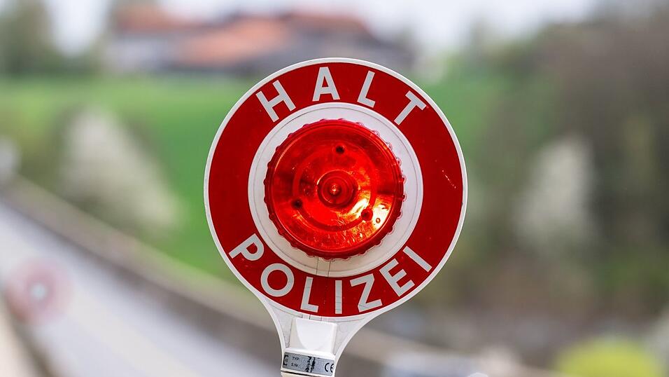 Die Polizei stellt bei einem 21-J&auml;hrigen ein manipuliertes E-Bike sowie &uuml;ber 30 Gramm Cannabis fest. (Symbolbild)