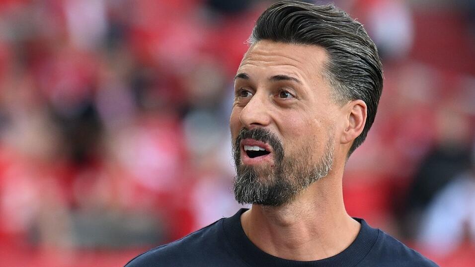 Sandro Wagner möchte, dass mehr über seine Spieler als über ihn gesprochen wird. Sandro Wagner möchte, dass mehr über seine Spieler als über ihn gesprochen wird.