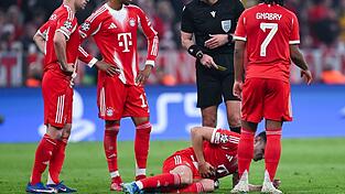 Josip Stanisic muss gegen Real Madrid einstecken. Josip Stanisic muss gegen Real Madrid einstecken.