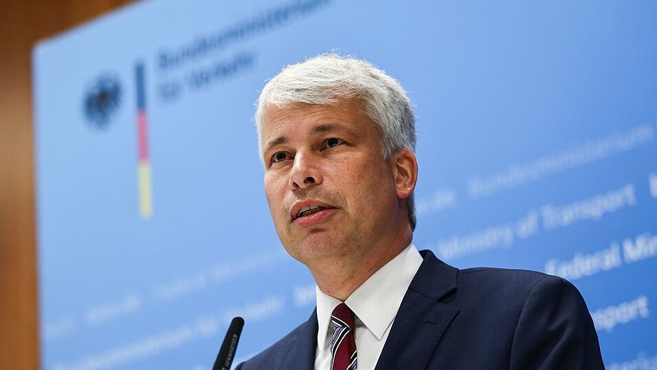 Bilger hat bereits eine Konferenz zum Niedrigwasser veranstaltet - den Gr&uuml;nen reicht das aber nicht. (Archivbild)