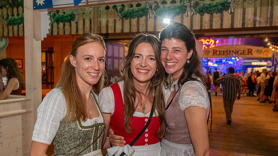 Die Partybilder vom Sonntag, 13. August 2023, aus dem Festzelt Reisinger. Die Partybilder vom Sonntag, 13. August 2023, aus dem Festzelt Reisinger.