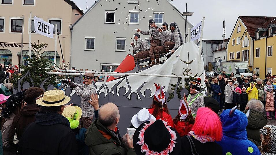 Der Faschingsmarkt und der Faschingsumzug in Pilsting werden nächstes Jahr früher stattfinden als ursprünglich geplant. Der Faschingsmarkt und der Faschingsumzug in Pilsting werden nächstes Jahr früher stattfinden als ursprünglich geplant.