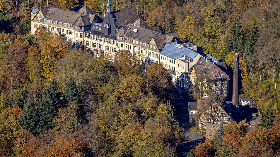Die Veramed-Klinik ist die Fachklinik für Krebsbehandlung in Brannenburg. Die Veramed-Klinik ist die Fachklinik für Krebsbehandlung in Brannenburg.