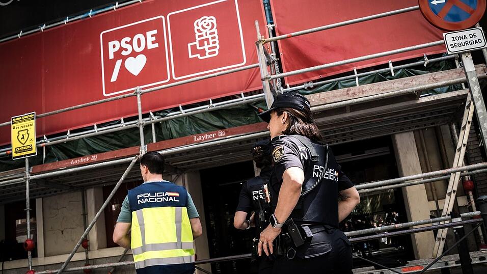 Sánchez weist Forderungen nach einer Neuwahl des Parlaments energisch zurück. Sánchez weist Forderungen nach einer Neuwahl des Parlaments energisch zurück.
