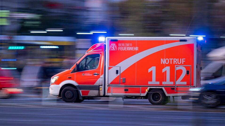 Rettungskräfte kommen bei Herz-Kreislauf-Stillstand oft zu spät, um Hirnschäden zu verhindern. (Symbolbild)