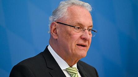&laquo;Bei der kommenden Landtagswahl soll es bei der bisherigen Verteilung der Mandate auf die sieben Regierungsbezirke bleiben&raquo;, sagte Bayerns Innenminister Joachim Herrmann (CSU). (Archiv)