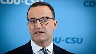 Jens Spahn und sein Partner sind Eltern geworden. Hinter der schönen Nachricht verbirgt sich aber kein biologisches Wunder, sondern auch ein deutsches Gesetz, das an der Grenze endet. Und noch mehr. Jens Spahn und sein Partner sind Eltern geworden. Hinter der schönen Nachricht verbirgt sich aber kein biologisches Wunder, sondern auch ein deutsches Gesetz, das an der Grenze endet. Und noch mehr.