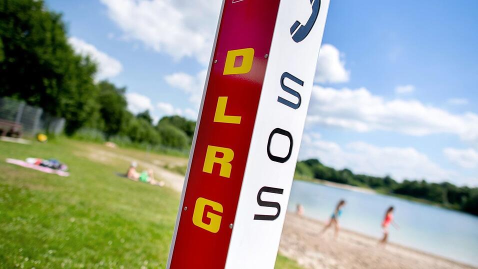 Gerade M&auml;nner neigen dazu, sich beim Baden zu &uuml;bersch&auml;tzen, sagt die DLRG. (Symbolbild)
