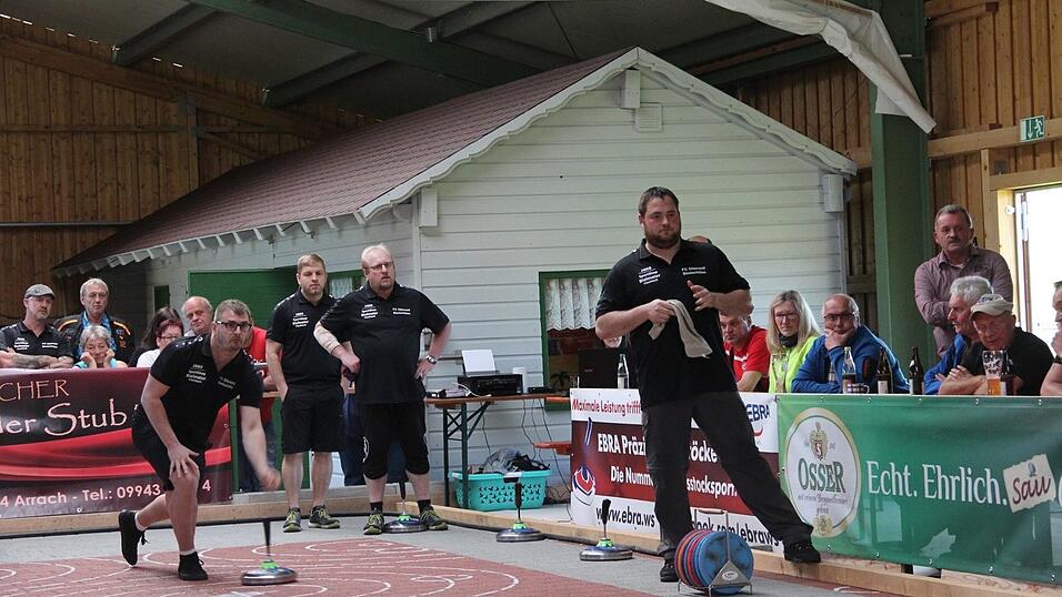 Trotz einer 3:1-F&uuml;hrung mussten sich die Buam aus dem Lamer Winkel am Ende dem TSV Hartpenning verdient mit 3:7 geschlagen geben.
