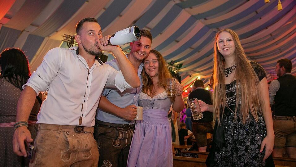 Die Partybilder vom Samstag, 13. August 2022, aus dem Festzelt Wenisch.