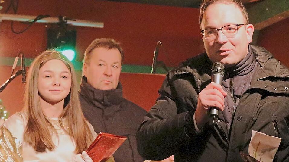 B&uuml;rgermeister Martin Stoiber er&ouml;ffnet die Budenstadt.