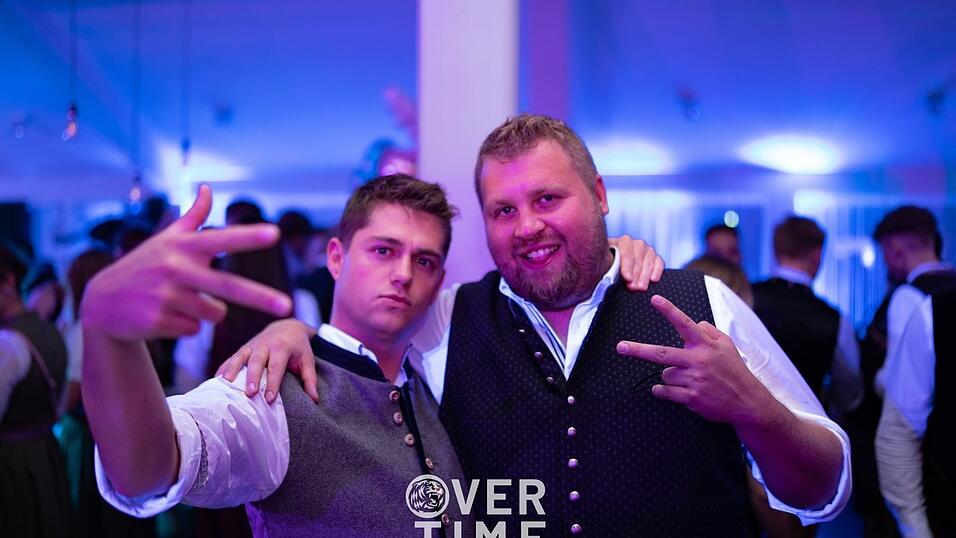 Auch am zweiten Volksfestfreitag schauten viele G&auml;ste im Overtime vorbei.