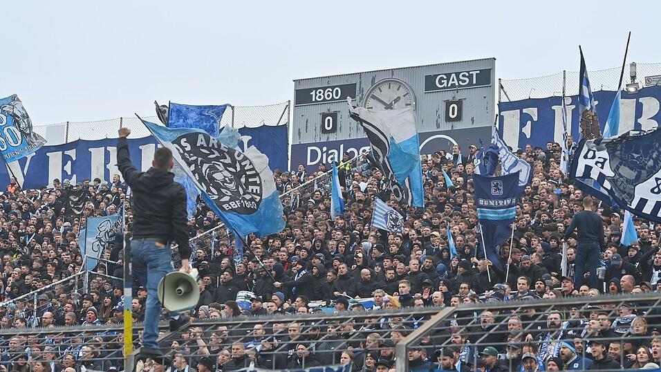 Können die «Löwen»-Fans am Freitagabend im Topspiel jubeln? (Archivbild) Können die «Löwen»-Fans am Freitagabend im Topspiel jubeln? (Archivbild)