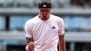 Zverev jubelt über einen Punktgewinn. Zverev jubelt über einen Punktgewinn.