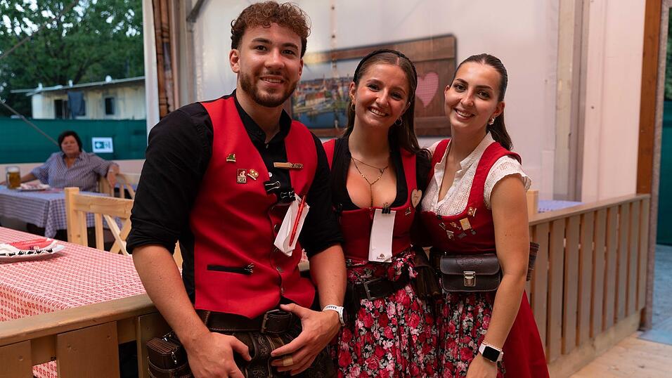 Die Partybilder vom Sonntag, 9. August, aus dem Festzelt Greindl. Die Partybilder vom Sonntag, 9. August, aus dem Festzelt Greindl.
