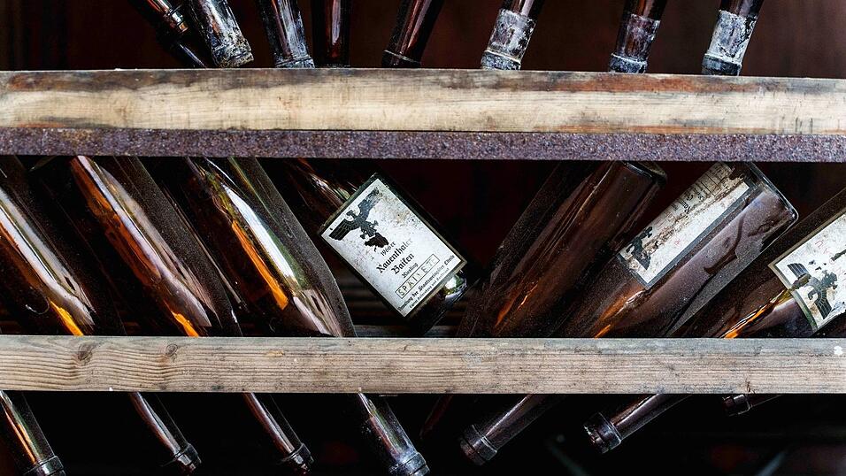 Im Kloster Eberbach wird seit etlichen Jahrhunderten Wein produziert. (Archivbild)