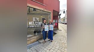 Lisa-Marie Schinabeck (Die Vur:te) und Carola Höcherl-Neubauer (FreiRäume, TV) bei der Programmvorstellung Lisa-Marie Schinabeck (Die Vur:te) und Carola Höcherl-Neubauer (FreiRäume, TV) bei der Programmvorstellung