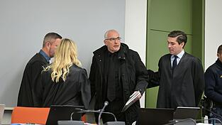 Der Ex-CDU-Abgeordnete Axel Fischer muss weiter im Gefängnis bleiben. Der Ex-CDU-Abgeordnete Axel Fischer muss weiter im Gefängnis bleiben.