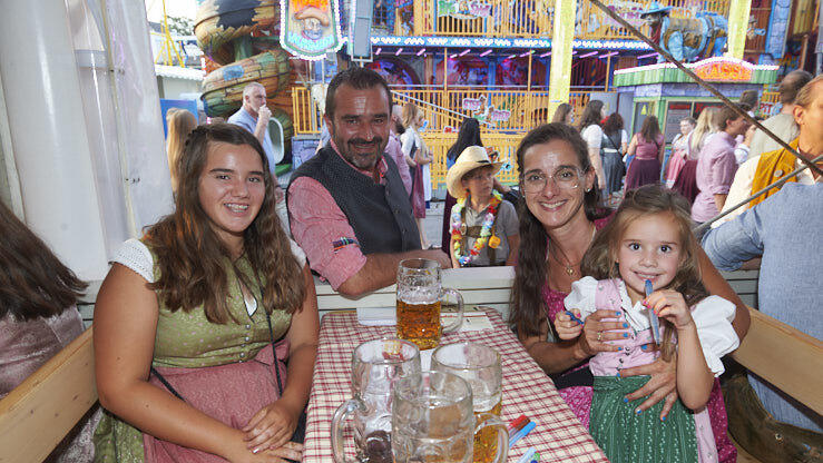 Die Partybilder vom Samstag, 13. August 2022, aus dem Festzelt Lechner.