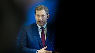 Bundesfinanzminister Lars Klingbeil: &laquo;Unsere Autobauer haben Nachholbedarf.&raquo;