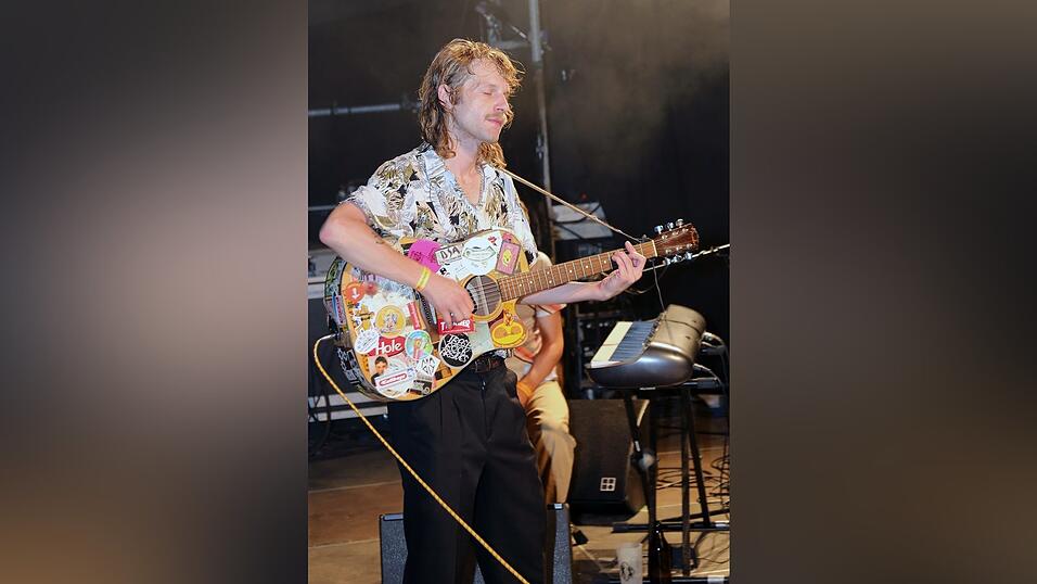 Auf dem 30. Labertalfestival wurde fröhlich miteinander gefeiert. Auf dem 30. Labertalfestival wurde fröhlich miteinander gefeiert.