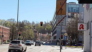 Das Abbiegen auf die Stra&szlig;e Am Alten Viehmarkt ist ab der n&auml;chsten Woche nicht mehr dauerhaft m&ouml;glich.