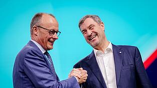 Zwischen diese beiden passt beim CDU-Parteitag kein Blatt. Zwischen diese beiden passt beim CDU-Parteitag kein Blatt.