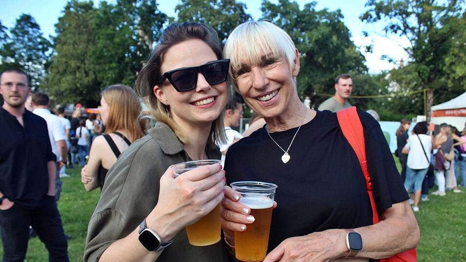 Fotos des&nbsp;ersten Open-Air-Abends auf der Ringelstecherwiese.&nbsp;