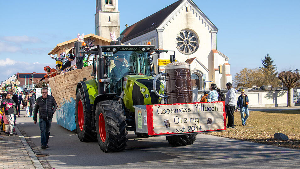 Am Samstag fand der Faschingsumzug in Otzing (Kreis Deggendorf) statt. Am Samstag fand der Faschingsumzug in Otzing (Kreis Deggendorf) statt.