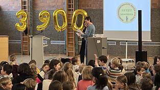 Wie Korbinian Sturm und Cornelia Neissner vom Elternbeirat verk&uuml;ndeten, wurden in den vergangenen zwei Monaten 3.900 Unterschriften gesammelt.