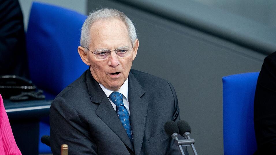 'Ein unhaltbarer Zustand': Wolfgang Schäuble mahnt den Staat zur Einhaltung seiner Schutzverpflichtung gegenüber allen Bürgern. 'Ein unhaltbarer Zustand': Wolfgang Schäuble mahnt den Staat zur Einhaltung seiner Schutzverpflichtung gegenüber allen Bürgern.