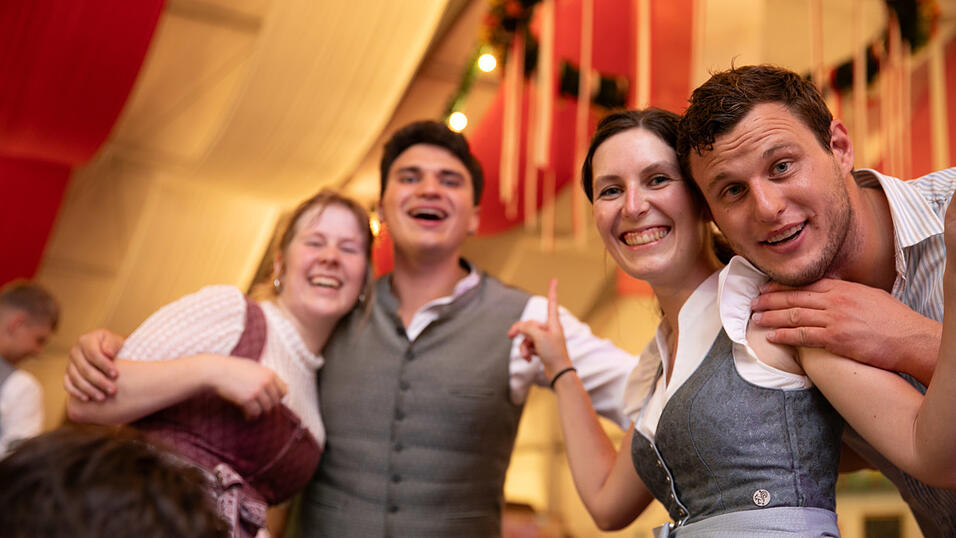 Die Partybilder vom Donnerstag, 14. August, aus dem Festzelt Greindl. Die Partybilder vom Donnerstag, 14. August, aus dem Festzelt Greindl.