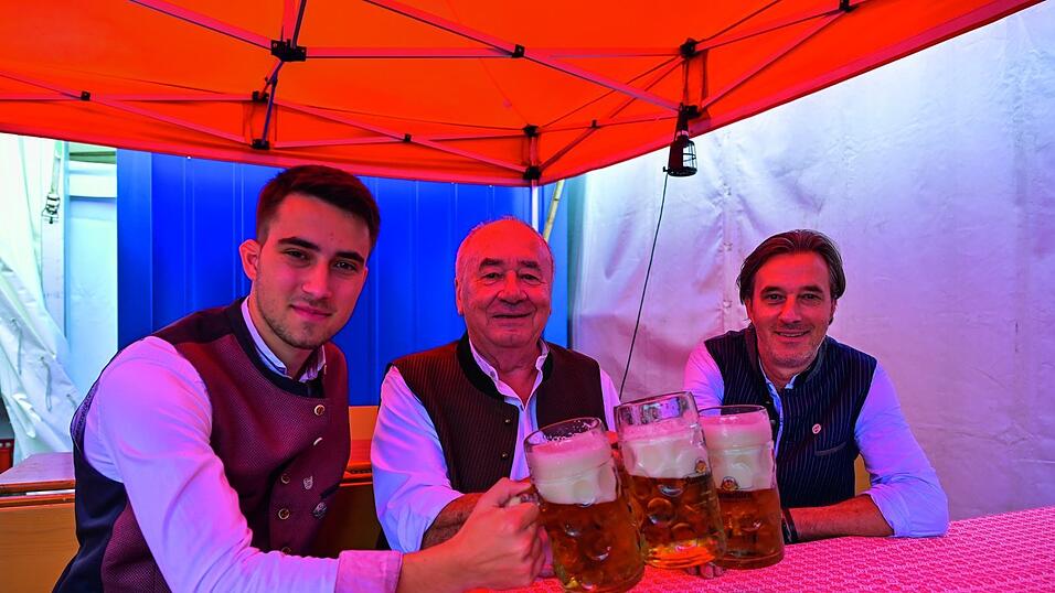 Bei den Greindls kommen am Stammtisch drei Generationen zusammen. Bei den Greindls kommen am Stammtisch drei Generationen zusammen.