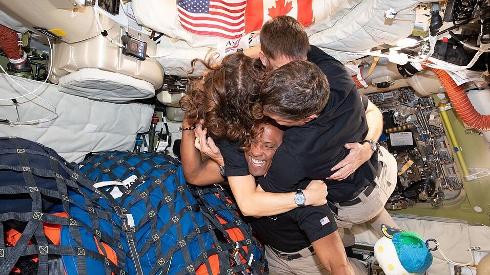 Die «Artemis 2»-Crew ist in einer Art großen Acht um den Mond herum geflogen. Die «Artemis 2»-Crew ist in einer Art großen Acht um den Mond herum geflogen.