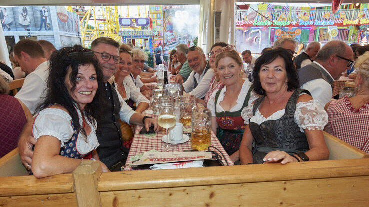 Die Partybilder vom Samstag, 8. August, aus dem Festzelt Lechner. Die Partybilder vom Samstag, 8. August, aus dem Festzelt Lechner.