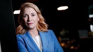 Bahnchefin Evelyn Palla verspricht Fahrgästen noch für dieses Jahr bessere Fahrgastinformationen. (Archivbild) Bahnchefin Evelyn Palla verspricht Fahrgästen noch für dieses Jahr bessere Fahrgastinformationen. (Archivbild)